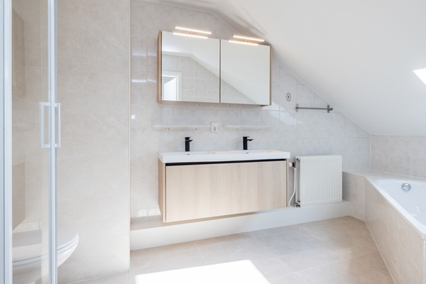Foto - Te huur: Bedankt voor de grote belangstelling! Door het hoge aantal reacties is het momenteel niet meer mogelijk om te reageren op deze woning.

Uniek 3-slaapkamer appartement gelegen in centrum van Vaals.